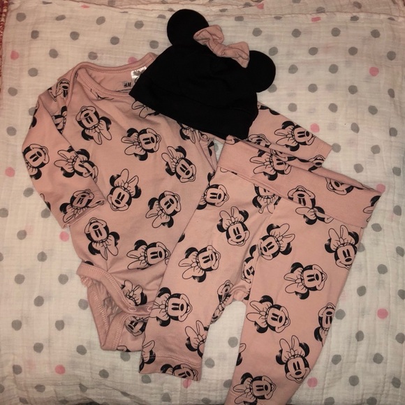 EUC Minnie Mouse ears 3 piece set - Picture 3 of 5